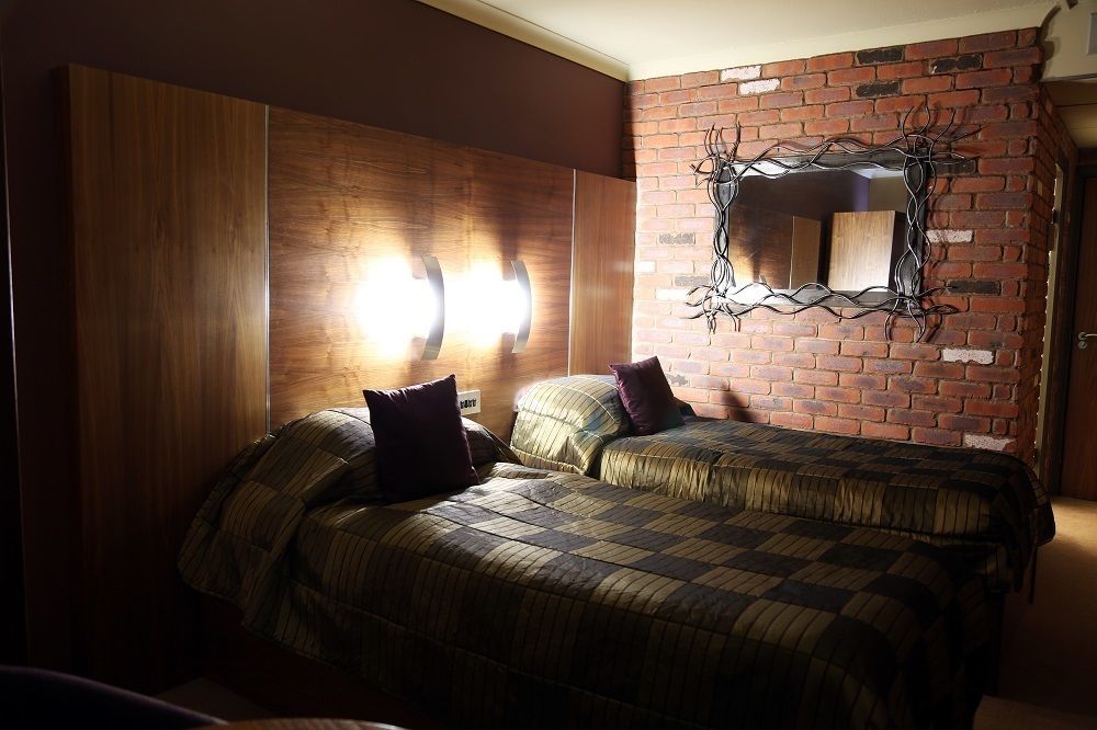 The Crown Hotel Bawtry-Doncaster Exterior photo